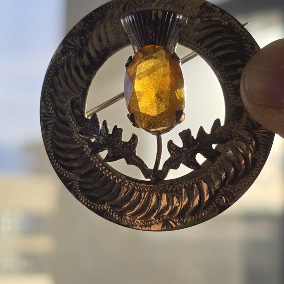 Antique 1917 Ward Brothers 925 Silver Thistle brooch w/ faceted citrine stone - Picture 3 of 9